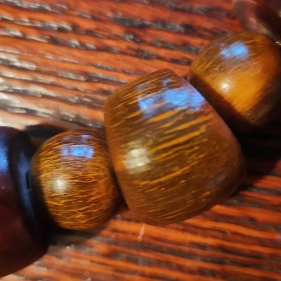 Wood Beaded Necklace❤❤ - Picture 8 of 8